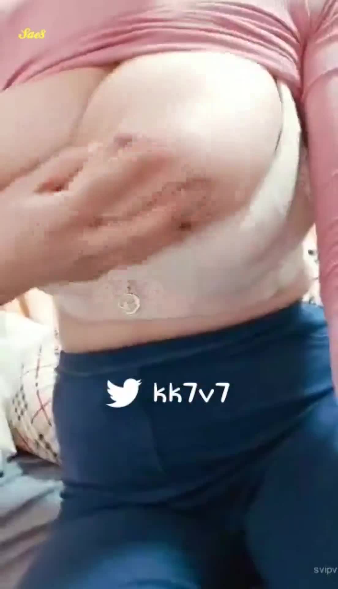 快手小牙爆乳私拍3